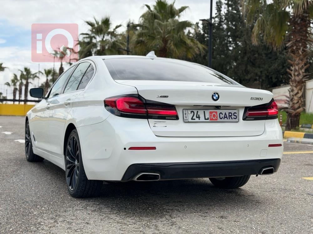 بی ئێم دەبڵیو سیریەس 5